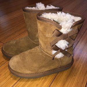 Koolaburra by UGG boots girl size 13